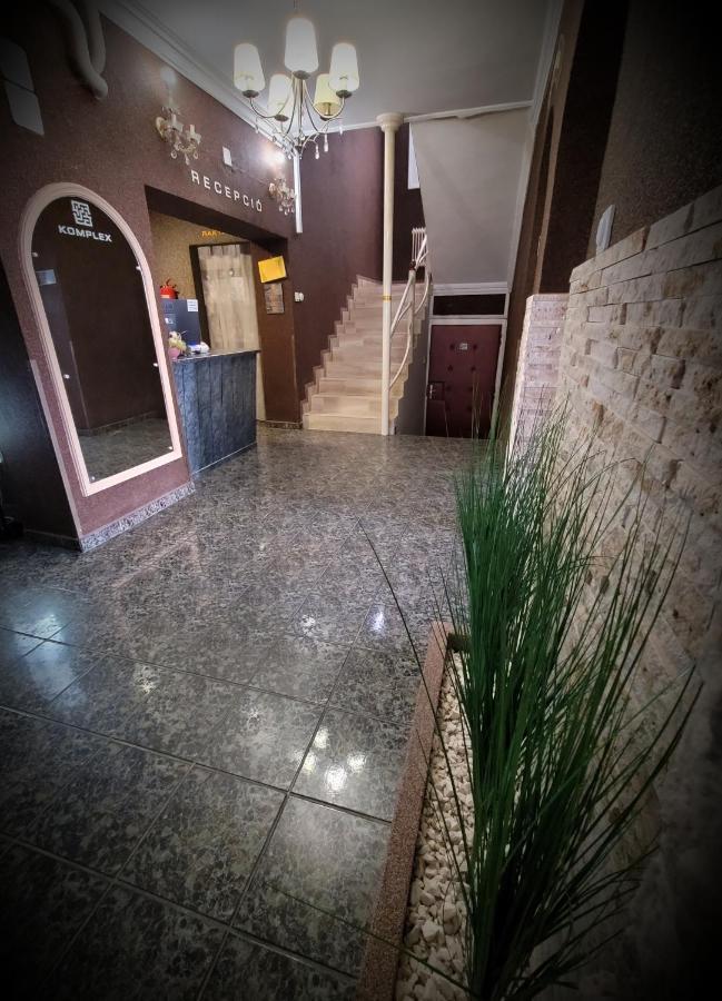 KOMPLEX -Rendezvénytermek-Panzió-Apartman-Irodák- Mateszalka Kültér fotó